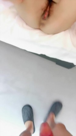 尤物骚货少女【悠悠尤】长腿露脸女上位啪啪猛插小屄肥美多汁可撸可射 截图11
