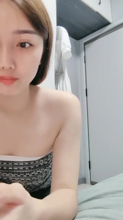 新人~学妹暑期兼职！【美少女圆】颜值明星一样~下海了，这腰线，大白臀，看的人秒硬，想插入进去爽一下 截图9