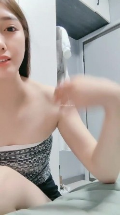 新人~学妹暑期兼职！【美少女圆】颜值明星一样~下海了，这腰线，大白臀，看的人秒硬，想插入进去爽一下 截图10