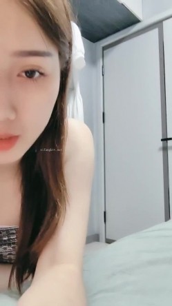 新人~学妹暑期兼职！【美少女圆】颜值明星一样~下海了，这腰线，大白臀，看的人秒硬，想插入进去爽一下 截图14