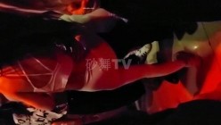 【猎奇资源 砂舞】舞厅内的淫乱 重金属质感般的性爱 抓奶 抠逼 摸屌 口爆 打站桩 站炮 激情篇 截图5