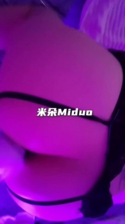 极品名媛外围女神『嫖妓达人』那些年出差操过的鸡 穿衣是高不可攀的女神，脱衣是淫荡下贱母狗 截图14