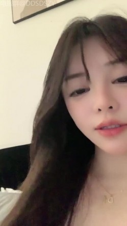 ️天然核弹爆乳女神！揉奶诱惑【炸土豆】完美颜值~淫液拉丝跳蛋自慰 截图8