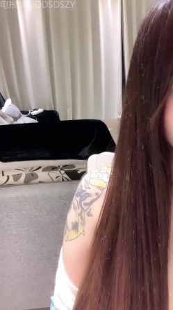 ️天然核弹爆乳女神！揉奶诱惑【炸土豆】完美颜值~淫液拉丝跳蛋自慰 截图13