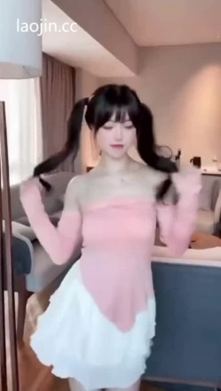 【抖音网红反差婊】，22分钟最全高清完整版，露脸3P口爆颜射，粉丝眼里的青春傻白甜 截图11