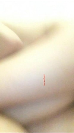 家居自拍男友拍摄水准很不错了，主角颜值颇高，表情销魂5V合1 截图5