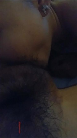 家居自拍男友拍摄水准很不错了，主角颜值颇高，表情销魂5V合1 截图16