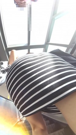 北京地铁商圈CD系列2，掀裙被小姐姐发现差点被打手，大神不怕还继续拍 截图10
