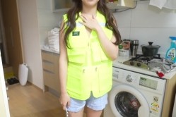 ️最新流出，财阀母狗，木瓜大吊奶美女【somipark】付费作品，乳交口活，一对车大灯非常耐玩 截图7
