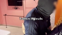 【极品性爱 ️超刺激】推特大神『Jbsdx』顶级淫乱现场 极品骚母狗约啪男单3P4飞各种被搞 两根JB同时插入小穴和菊花 截图12