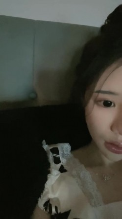 ️正宗大学生宿舍直播【困困兔】道具狂插流白浆，眼镜妹，室友睡着偷偷脱光，身材不错诱人 截图3