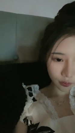 ️正宗大学生宿舍直播【困困兔】道具狂插流白浆，眼镜妹，室友睡着偷偷脱光，身材不错诱人 截图5