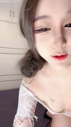 ️丝袜欲姐【安小然】丝袜小姨子勾引姐夫 口交骑乘啪啪 截图5
