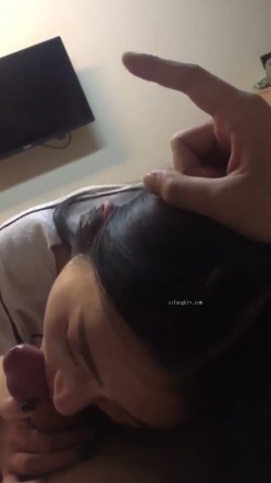 【性奴少妇&反差魅婊】超多漂亮淫妹淫妻淫女友啪啪口交甄选，靓妹舔肉棒 淫荡啪啪 骚穴特写 完美露脸 深喉内射篇 稀缺资源劲爆收藏 截图6