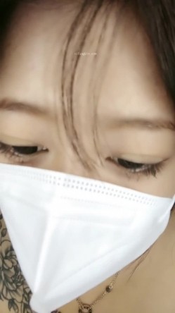 超漂亮！好美好甜~【水灵灵】，19岁小仙女下海自慰，高潮的时候还会喷水，小骚货历经几任男友，已经成老手了！ 截图7