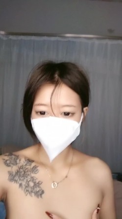 超漂亮！好美好甜~【水灵灵】，19岁小仙女下海自慰，高潮的时候还会喷水，小骚货历经几任男友，已经成老手了！ 截图11