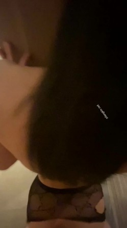 人生赢家，约炮大神【蒂奇！Long】玩肏调教，多位极品网红舞蹈生有露脸，全都乖乖的像条小母狗 截图4