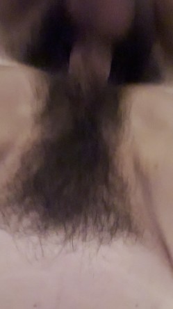 合肥甜笑清纯女大一进酒店直接跪上床含到底边舔边撸 浴室镜子前全裸后入对着镜头浪叫不停 截图6