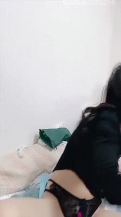 ️猫系校花女神【乖乖饱饱】超级漂亮 裸舞 道具 爽死 截图13