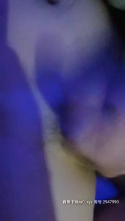 会所培训师来看看高端娱乐场所的小姐姐如何伺候男人，小姐姐太骚了职业包臀裙性感丝袜内裤，推奶逼推上位 截图6