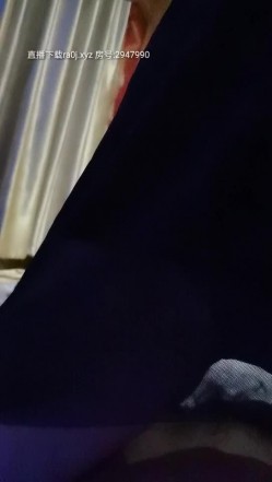 会所培训师来看看高端娱乐场所的小姐姐如何伺候男人，小姐姐太骚了职业包臀裙性感丝袜内裤，推奶逼推上位 截图14