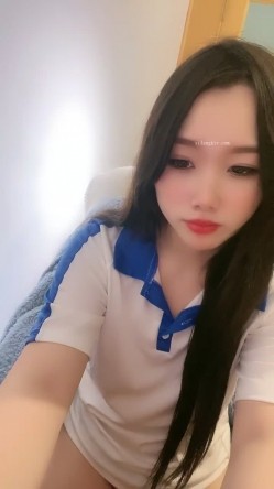 校花下海！超级漂亮~【大王王】脱衣骚舞！道具自慰！ 截图5