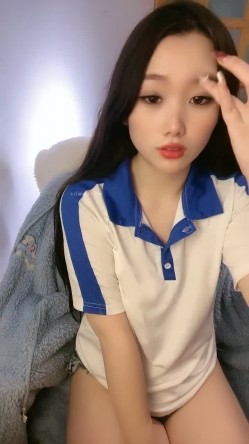 校花下海！超级漂亮~【大王王】脱衣骚舞！道具自慰！ 截图10
