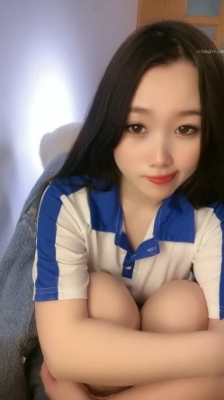 校花下海！超级漂亮~【大王王】脱衣骚舞！道具自慰！ 截图12