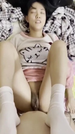【吃鸡啪啪 ️全球竞技】众美女口技 ️渴望鸡巴的大眼睛 认真吃鸡的小姐姐最迷人 裹爽再操 完美露脸 高清720P版 截图8