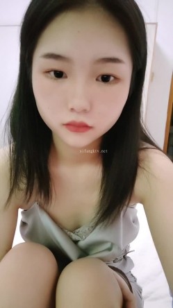 校花下海！超级清纯超漂亮~【大一学生】，楚楚可怜的小眼神，瞬时勾起一众大哥的保护欲 截图5