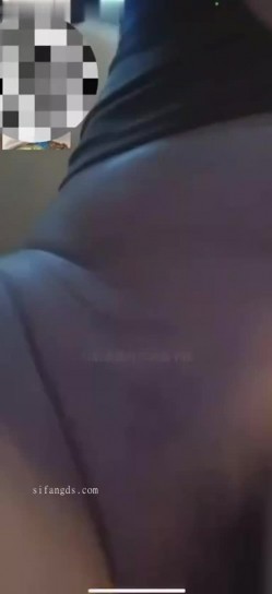 抖音福利【小燕小阿姨】熟女群P 3P性爱啪啪1V1自慰 截图5