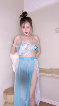 顶级身材 爆乳尤物 全网首发【奈汐酱Nice】最新私拍《古风老板娘》极致诱惑 婉约骚媚 高清私拍 截图8