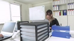 caribbeancom-051220_001 休日出勤NTR ～あなたごめんなさい、仕事が終わらなくて～ 截图2