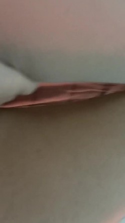 快手 · 大奶阿姨 小玉 · 抖奶、掰逼，诱惑的胸前美色！ 截图8