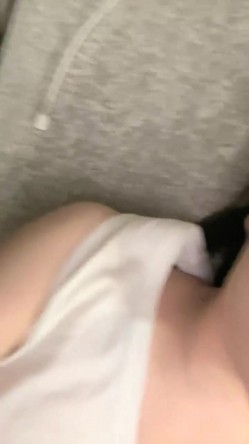 抖音网红！可爱至极！~【京鱼儿】大尺度粉穴天然美乳~哇塞，女神不常来，可遇不可求 截图10