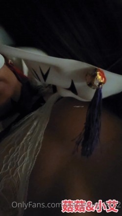 绿帽癖淫妻母狗【艾蜜莉】解锁私拍完结篇~协闺蜜约战粉丝换老公4P叠插排插超辣眼睛 截图3