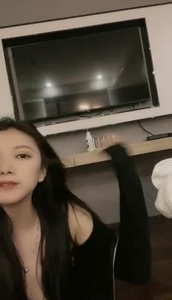 重磅！我的女神回来了~【奶球】无套内射~口爆~爽死了~！红极一时的女神回归，骚到爆炸~ 截图5