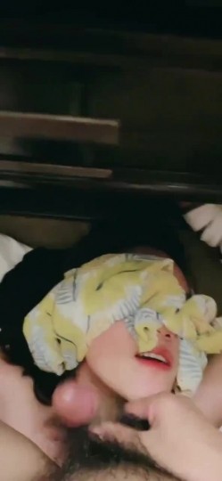 推特极品绿帽反差骚妻【家有美妻初长成】订阅，非常抚媚，骚入骨髓，经常约单男来肏 截图10