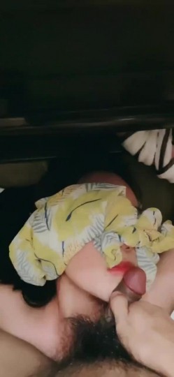 推特极品绿帽反差骚妻【家有美妻初长成】订阅，非常抚媚，骚入骨髓，经常约单男来肏 截图12