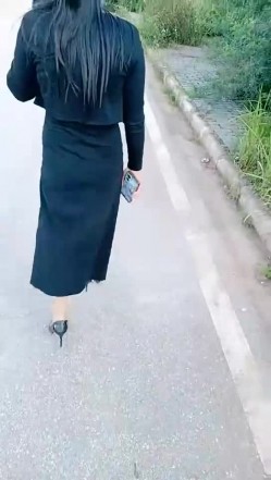 【钢炮寻爱】 户外车震~沟搭人妻熟女催情药无套内射 截图7