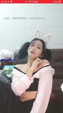 极品高颜冷艳御姐，反差小妈感女主播「金刚护撸娃」「小奶猫」激情淫语撩骚，和姐妹下海大秀，互舔互口假鸡巴互插 截图2