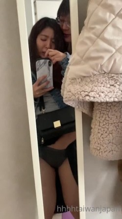 《极品反差淫妻泄密》露脸才是王道！推特温柔贤惠型娇妻mumi私拍第二季，表里不一大玩性爱，调教露出道具 截图6