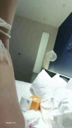 23岁校花【橙子不甜】酒店约炮 操逼干一整天 精子射人干残 截图10