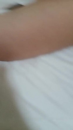 小哥【让你受精】约炮颜值不错文静妹子激情啪啪，洗完澡后入抽插猛操 截图9