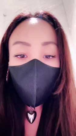 名媛极品黑丝御姐【小夭儿】商场户外~丝袜高跟~跳蛋狂震喷水 截图2