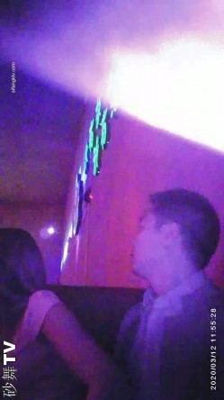 【猎奇资源 砂舞】舞厅内的淫乱 重金属质感般的性爱 抓奶+抠逼+摸屌+口爆+打站桩+站炮 淫乱篇 截图15