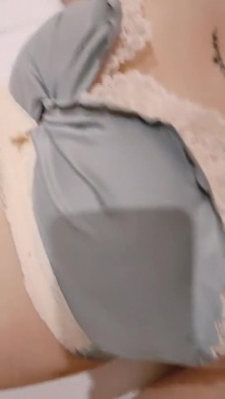 极品巨乳女神 颜值耐打 冲击炮自慰 裸舞诱惑 后入大屁股 逼型好好看，做爱床上特别骚 截图14