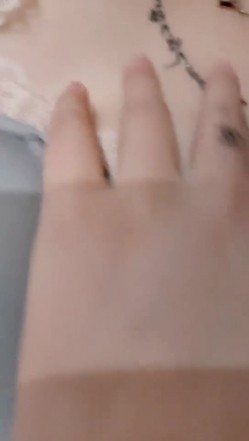 极品巨乳女神 颜值耐打 冲击炮自慰 裸舞诱惑 后入大屁股 逼型好好看，做爱床上特别骚 截图15
