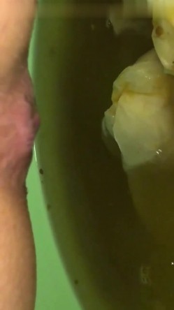 字母圈调教大神【Actor444】，母狗各种虐阴虐菊啪啪，花样多手法奇特 截图5