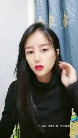 国产小宝贝全程露脸火辣身材颜值女神，性感的脱衣艳舞甩奶电臀很是诱惑，自己揉捏骚奶子骚穴特写展示呻吟可射 截图2